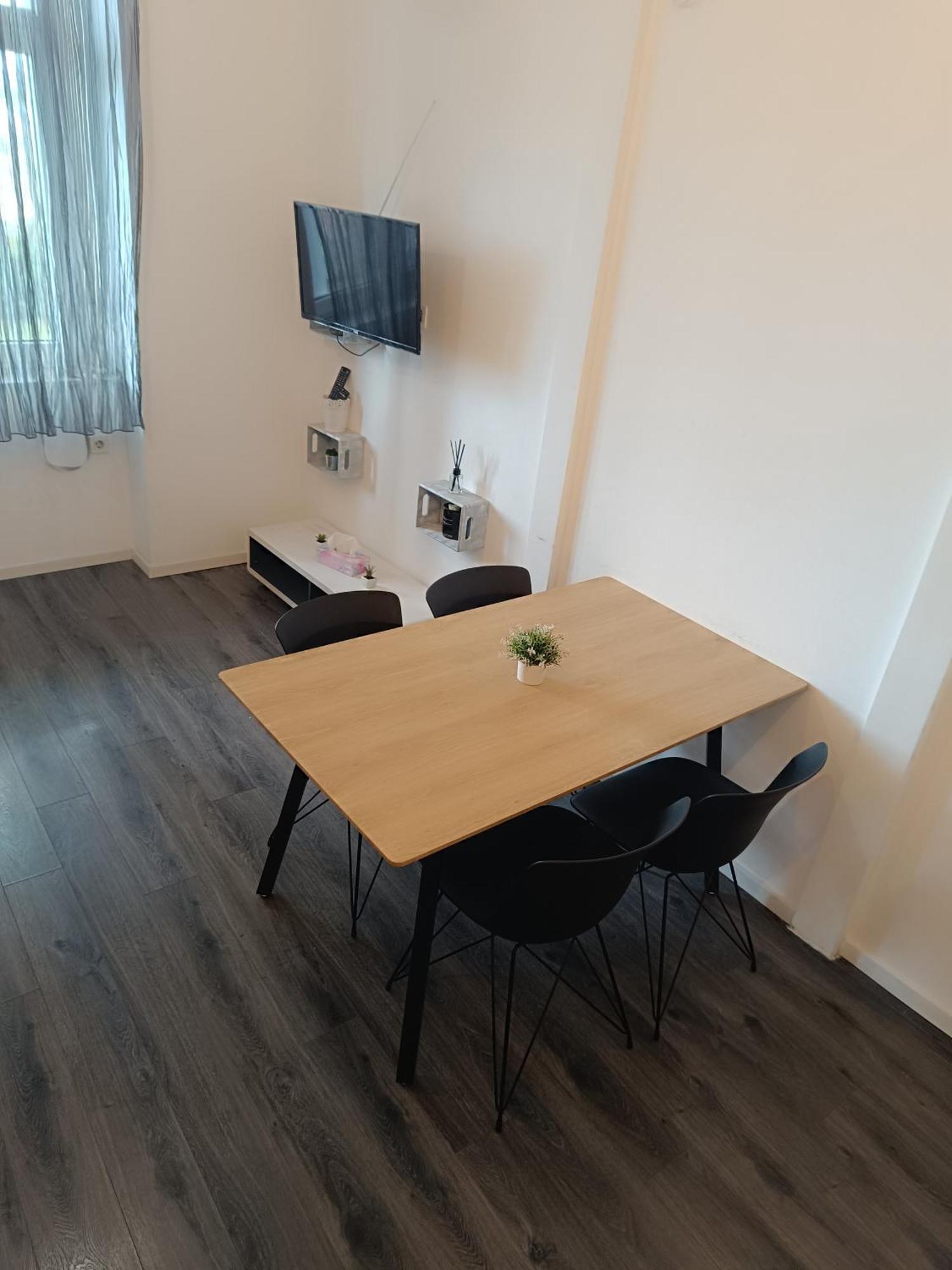 Karla Apartment