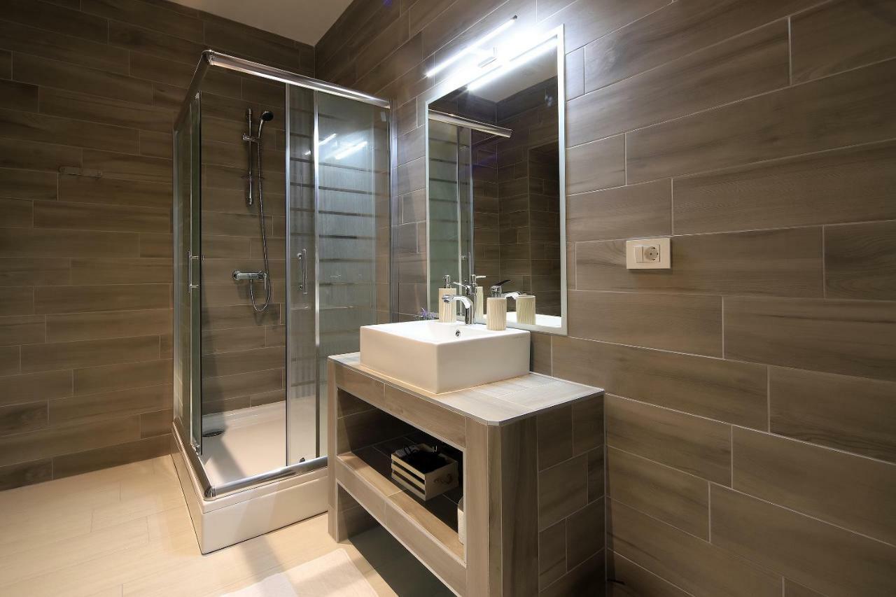 Karla Apartment *