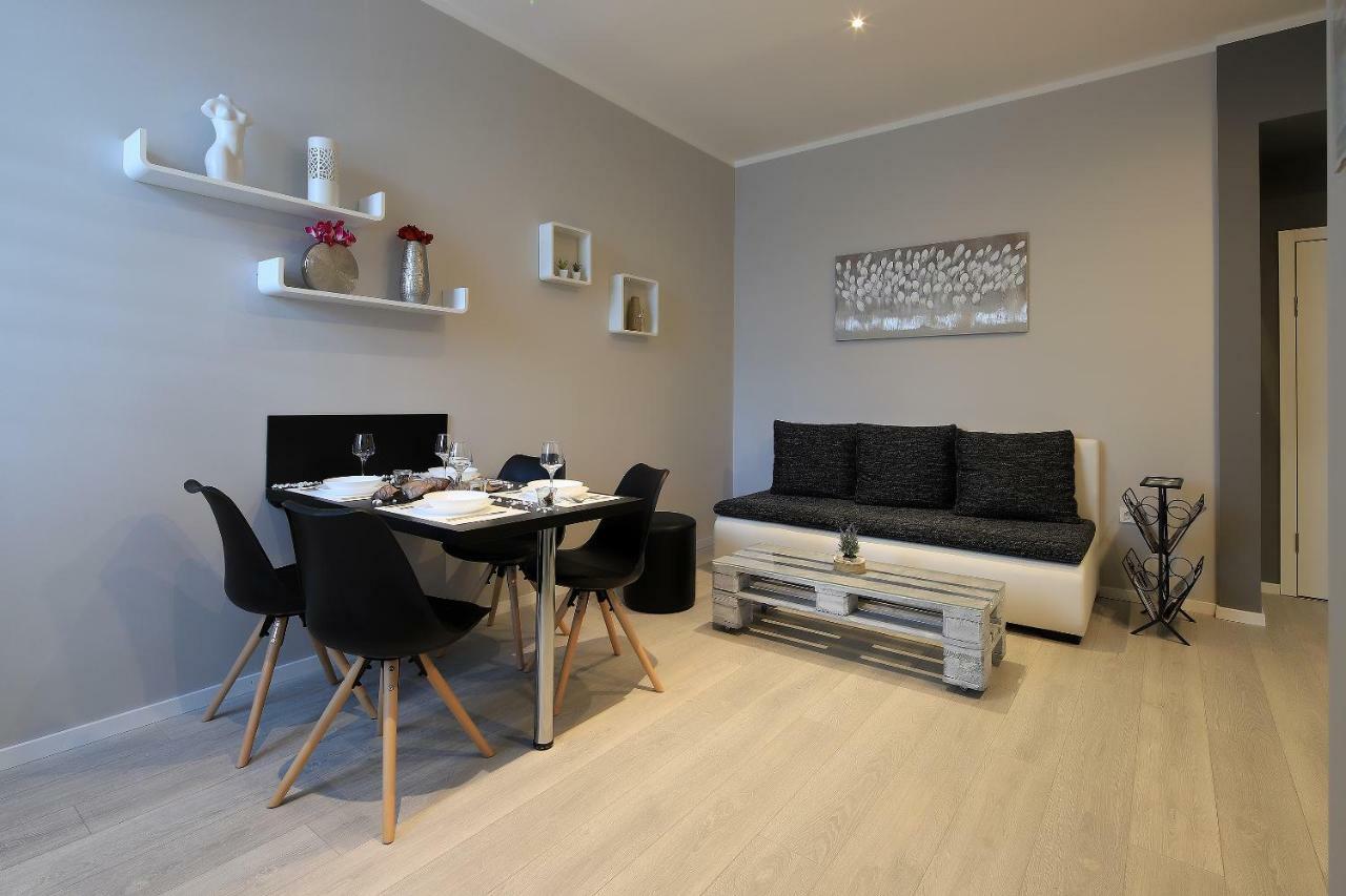 Karla Apartment *